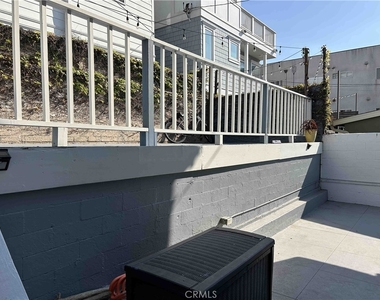 224 Bayview - Photo Thumbnail 6
