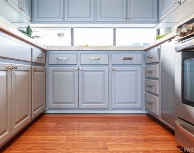 126 Neptune Avenue - Photo Thumbnail 24