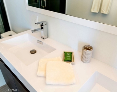 126 Neptune Avenue - Photo Thumbnail 31