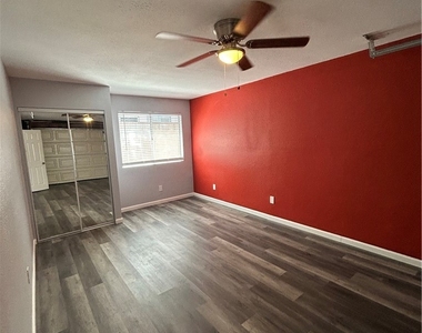 8523 Cedar Street - Photo Thumbnail 11