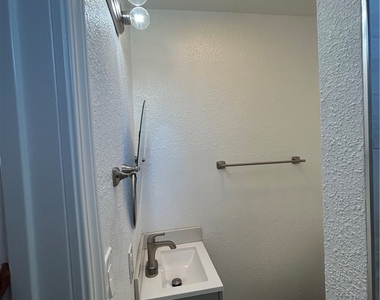 8523 Cedar Street - Photo Thumbnail 26