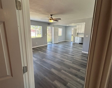 8523 Cedar Street - Photo Thumbnail 14