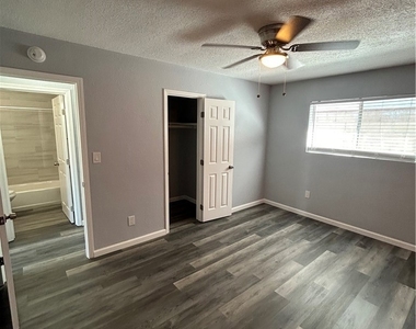 8523 Cedar Street - Photo Thumbnail 32