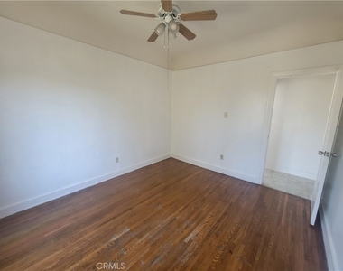 2930 W 11th Street - Photo Thumbnail 11