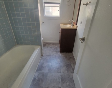 2930 W 11th Street - Photo Thumbnail 20