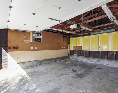 810 N Maria - Photo Thumbnail 20