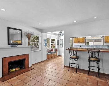 810 N Maria - Photo Thumbnail 4