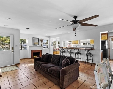 810 N Maria - Photo Thumbnail 2