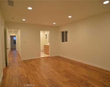 7930 Campion Drive - Photo Thumbnail 13