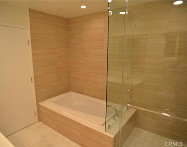 7930 Campion Drive - Photo Thumbnail 12