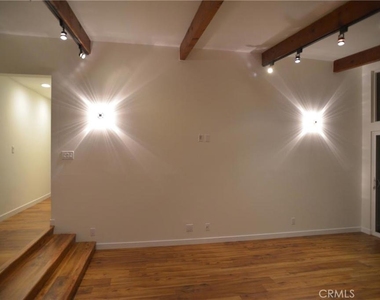 7930 Campion Drive - Photo Thumbnail 15