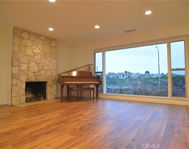 7930 Campion Drive - Photo Thumbnail 5