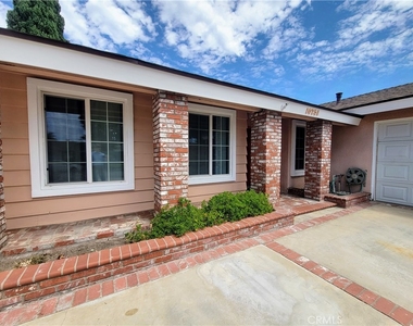 10751 Andy Street - Photo Thumbnail 1