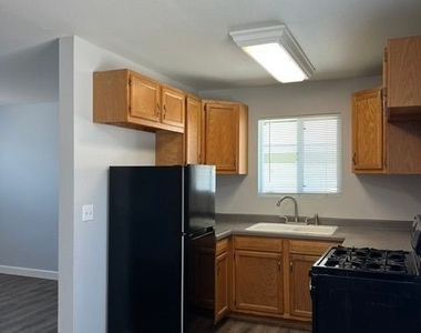 155 N Bitterbush - Photo Thumbnail 19