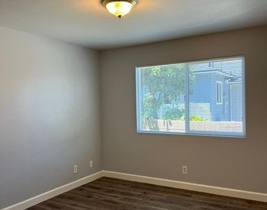 155 N Bitterbush - Photo Thumbnail 2