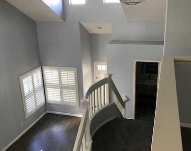 10 Carriage Drive - Photo Thumbnail 1