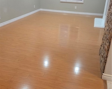 1240 Mc Fadden Dr - Photo Thumbnail 2