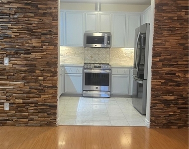 1240 Mc Fadden Dr - Photo Thumbnail 7