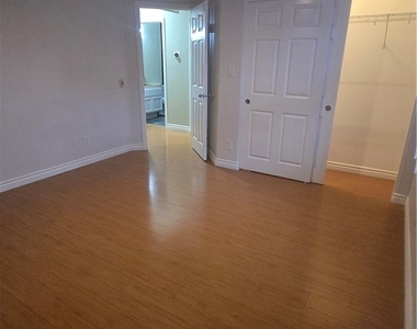 1240 Mc Fadden Dr - Photo Thumbnail 15