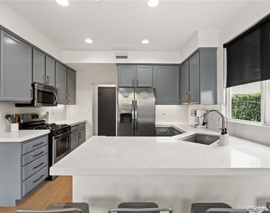 134 Monte Vista Avenue - Photo Thumbnail 10