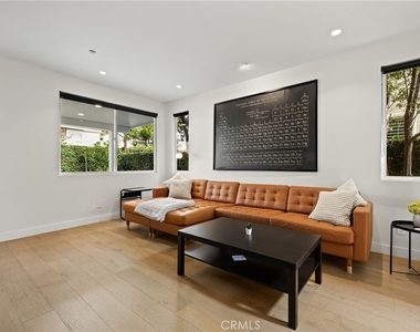 134 Monte Vista Avenue - Photo Thumbnail 4