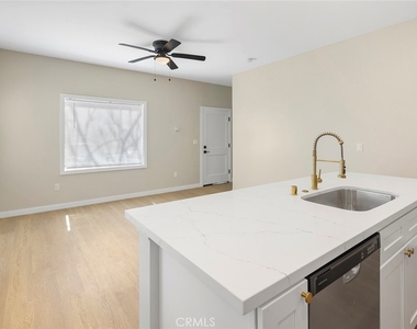 1237 E 1st - Photo Thumbnail 2