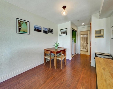 2257 Worden St - Photo Thumbnail 4