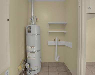 438 S Fremont Avenue - Photo Thumbnail 5