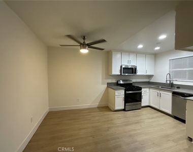 5401 E Anaheim Road - Photo Thumbnail 3
