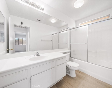 6766 Royal Crest Court - Photo Thumbnail 44