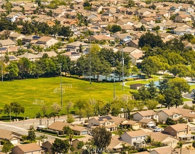 6766 Royal Crest Court - Photo Thumbnail 9