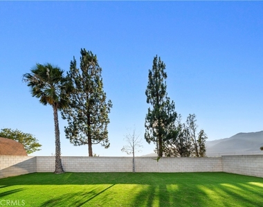 6766 Royal Crest Court - Photo Thumbnail 54
