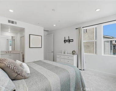 208 Yerba - Photo Thumbnail 19