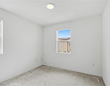 208 Yerba - Photo Thumbnail 35