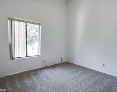 21372 Brookhurst - Photo Thumbnail 9