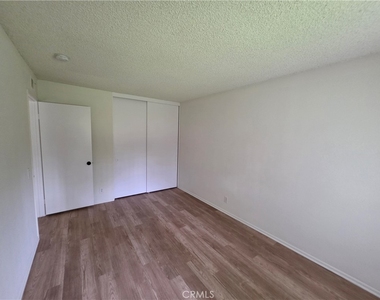 26257 Hillsford Place - Photo Thumbnail 15