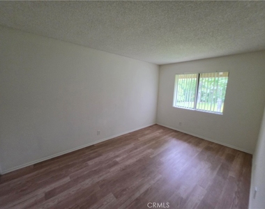 26257 Hillsford Place - Photo Thumbnail 14