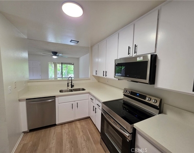 26257 Hillsford Place - Photo Thumbnail 8