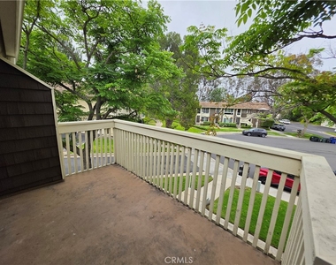 26257 Hillsford Place - Photo Thumbnail 2