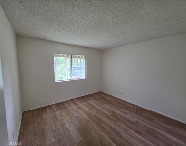 26257 Hillsford Place - Photo Thumbnail 12