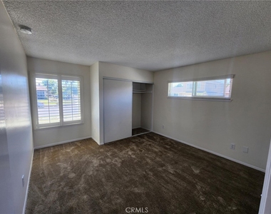 5641 Tilburg Drive - Photo Thumbnail 10
