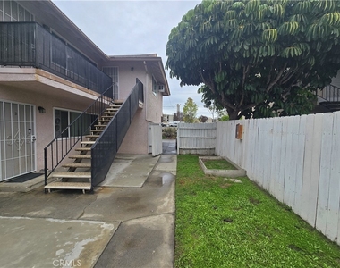 6051 Lemon Avenue - Photo Thumbnail 15