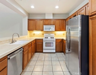 15 Wildflower Place - Photo Thumbnail 6