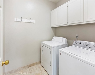 15 Wildflower Place - Photo Thumbnail 11