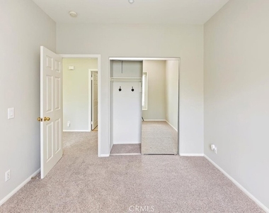 15 Wildflower Place - Photo Thumbnail 13