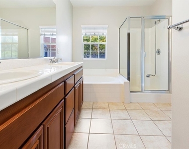 15 Wildflower Place - Photo Thumbnail 19
