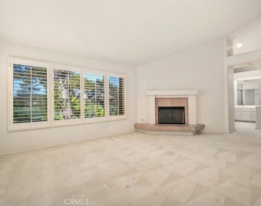 3160 Corte Hermosa - Photo Thumbnail 11