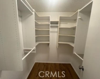 24362 Woodwalk - Photo Thumbnail 8