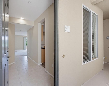 823 Kalpati Cir - Photo Thumbnail 4