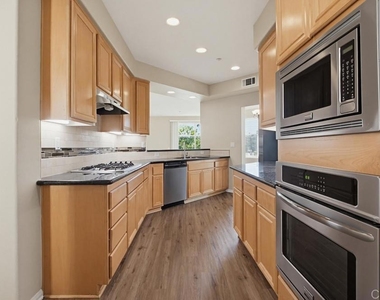 823 Kalpati Cir - Photo Thumbnail 8
